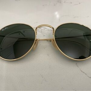 Ray-Ban RB3447 Round Metal Gold Sunglasses Green Lenses 50-21